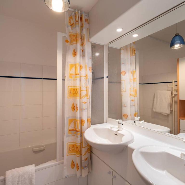 Carnac: Appartement 3P avec Piscine Chauffée, Terrasse et Parking, à 1 km de la Plage - FR-1-477-245 - Appartamento - 9