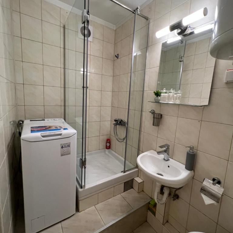Cozy Apartment in Belgrade Downtown - One-Bedroom Apartment - 22