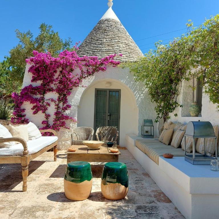 I Trulli di Masseria Paradiso Ostuni - Three-Bedroom Vacation Home - 1