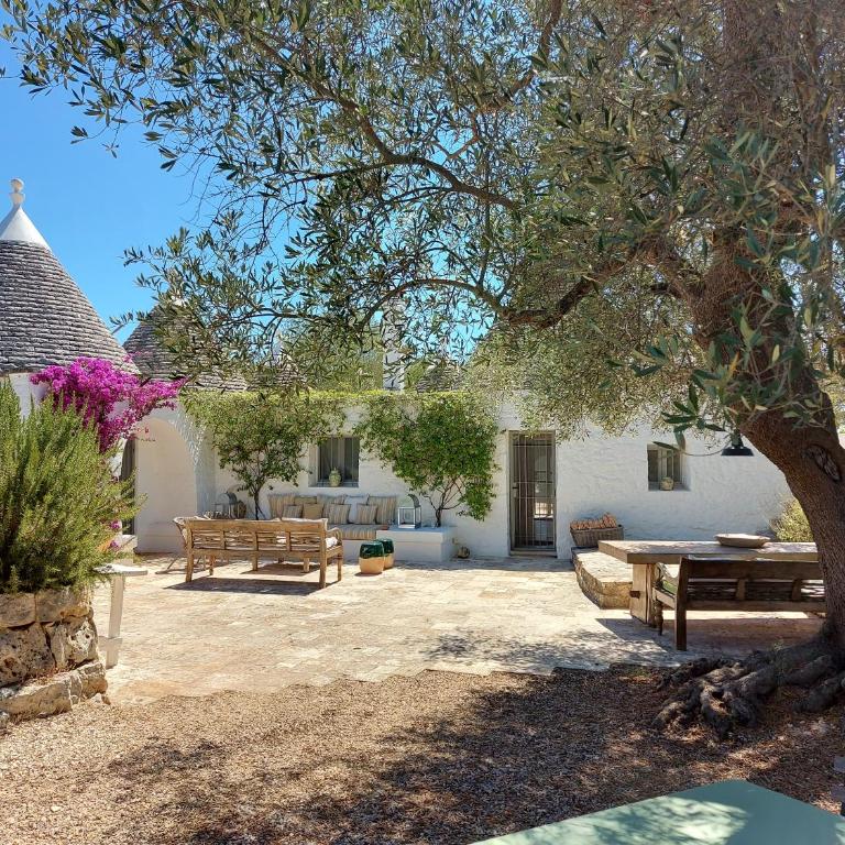 I Trulli di Masseria Paradiso Ostuni - Three-Bedroom Vacation Home - 5