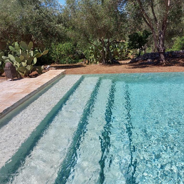 I Trulli di Masseria Paradiso Ostuni - Three-Bedroom Vacation Home - 9