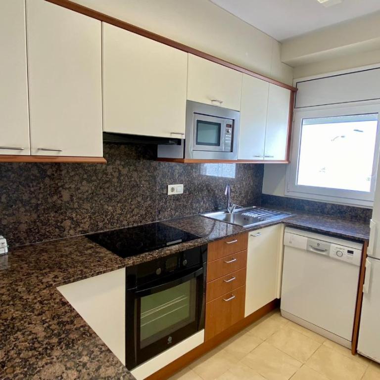 Residencial Marina de Port - Apartamento Dúplex con vistas al mar (4 adultos) - 9