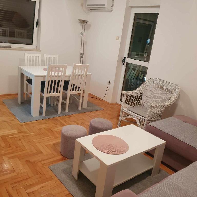 Apartman Ciao Bella - Apartman sa 1 Spavaćom Sobom - 10