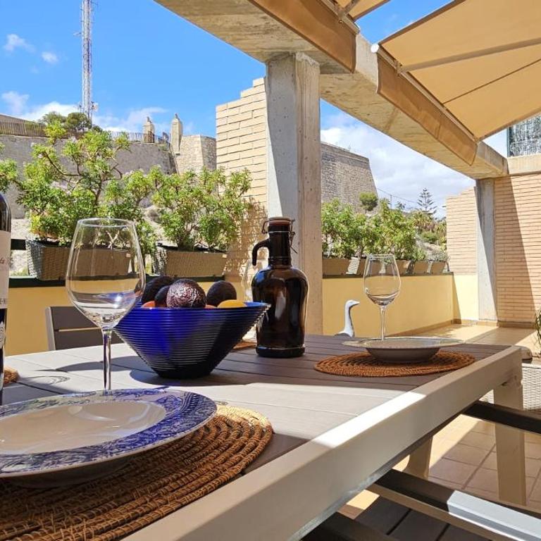 Beautiful Penthouse with Terrace and Views - Penthouse Apartment - 11