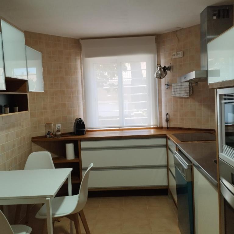 Chalet con JARDIN PUY DU FOU a 10 min ,NO FIESTAS!! - Apartamento de 2 dormitorios - 56