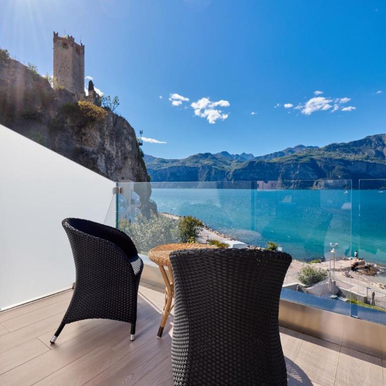 Hotel Castello Lake Front - Suite con Vista Lago - 3