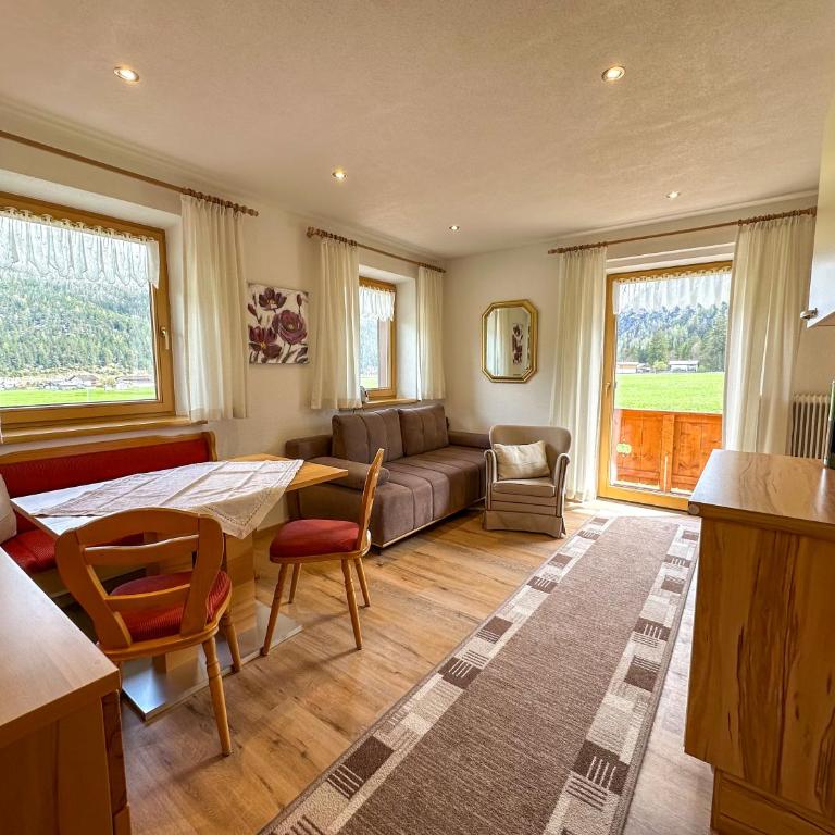 Frühstückspension Seeblick - Apartment mit Balkon und Bergblick - 1