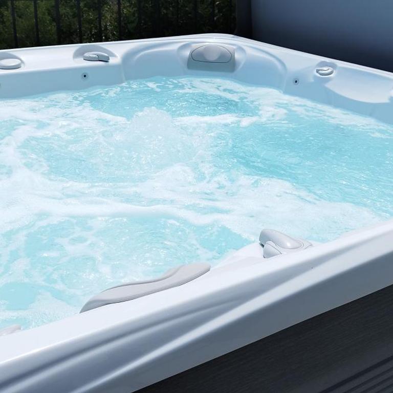 2p bas de Villa avec Jacuzzi privatif proche de Nice - Appartement 1 Chambre - 23