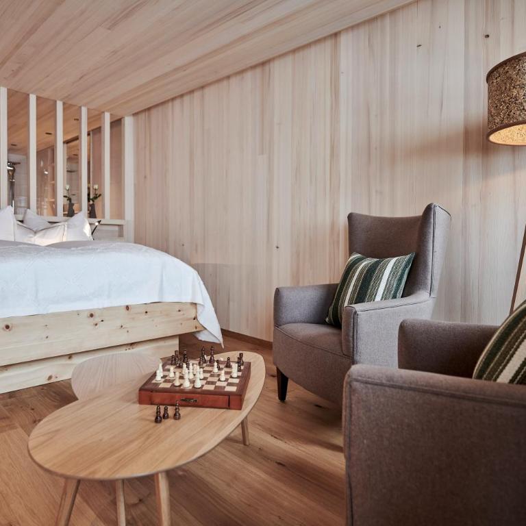 Hotel Mohnenfluh - Doppelzimmer mit Balkon - 7