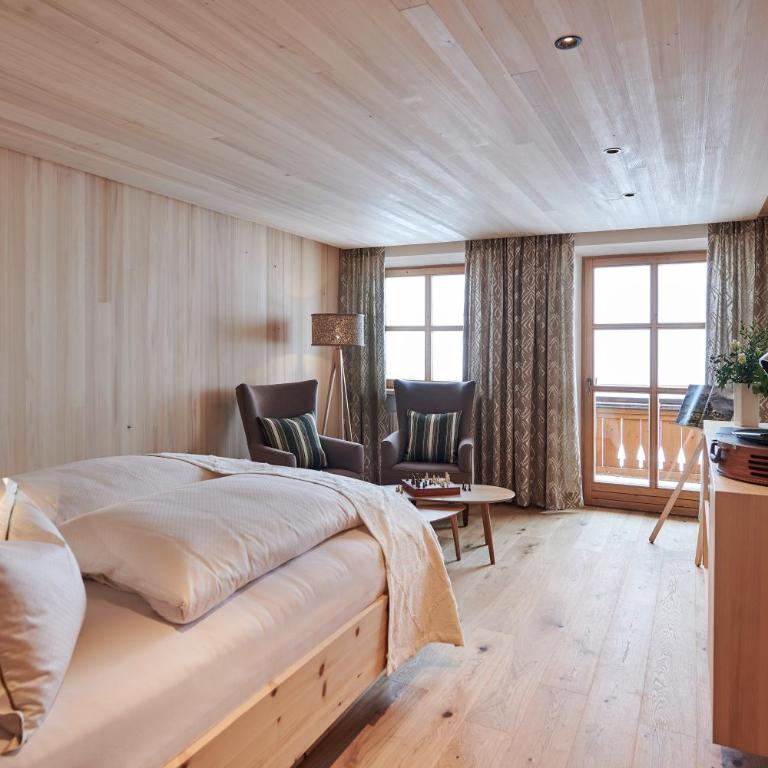 Hotel Mohnenfluh - Doppelzimmer mit Balkon - 6