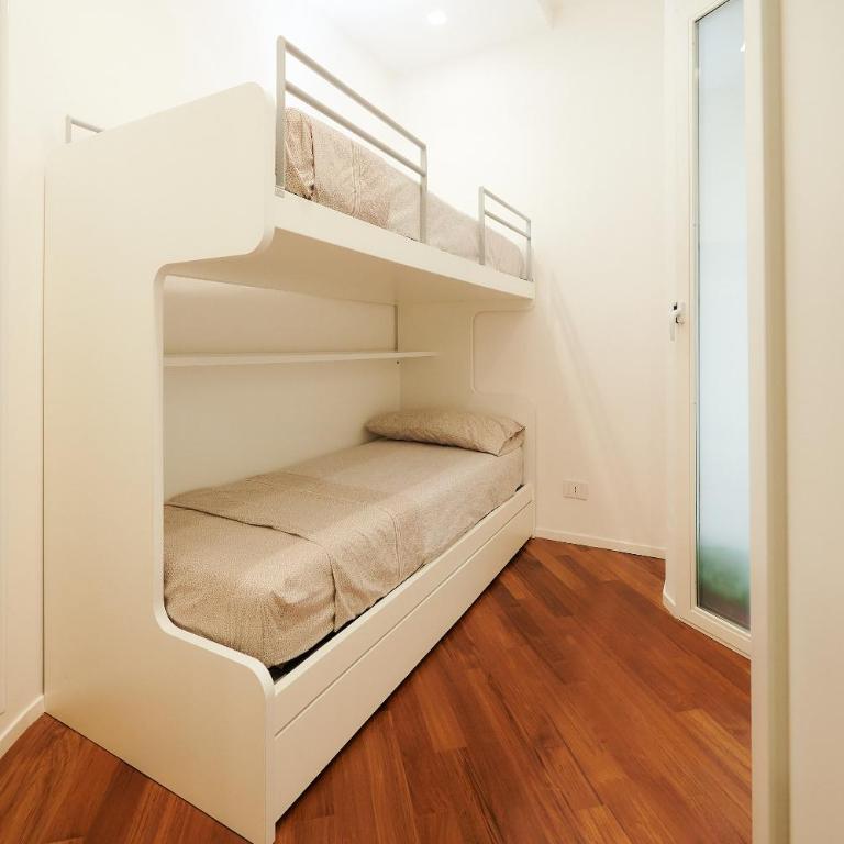 Diamonds house - Two-Bedroom Apartment - 9