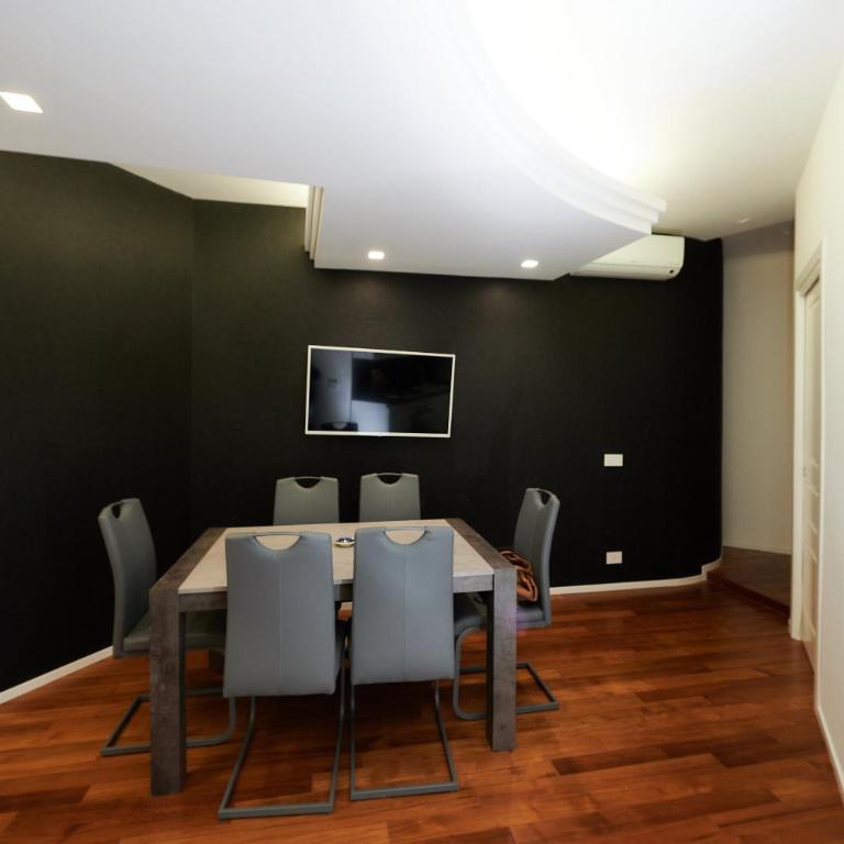 Diamonds house - Two-Bedroom Apartment - 14