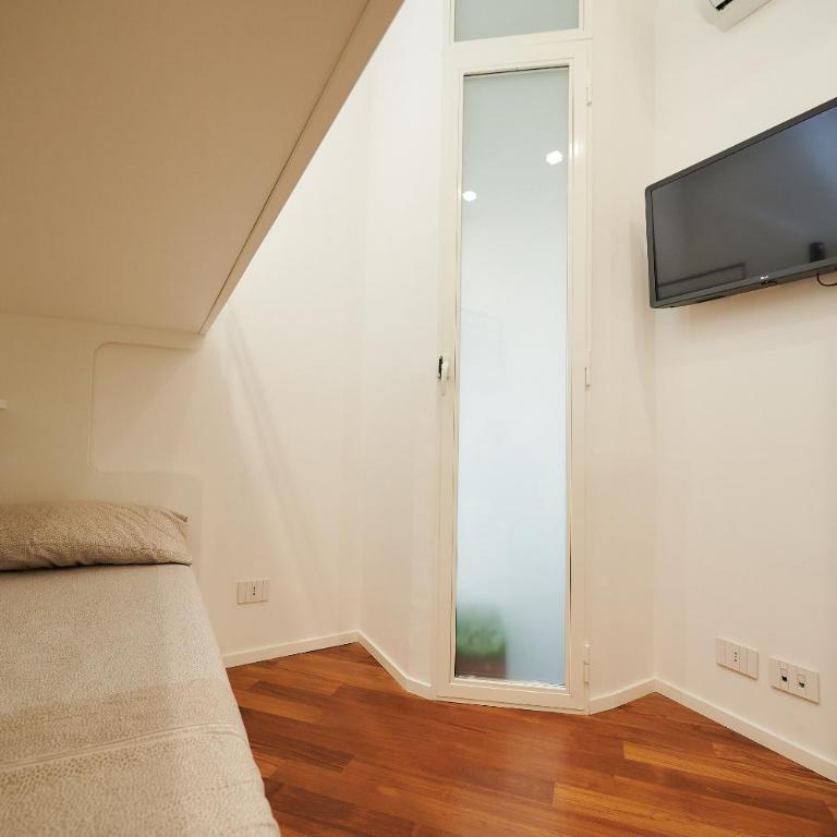 Diamonds house - Two-Bedroom Apartment - 12