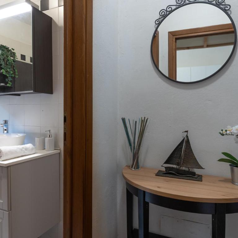 GuestHost - Lungarno Charismatic Apartment with Private Garden - One-Bedroom Apartment - 19