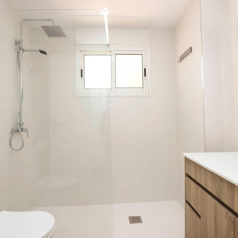 DIFFERENTFLATS Altair - Apartamento de 3 dormitorios con vistas al mar - 18