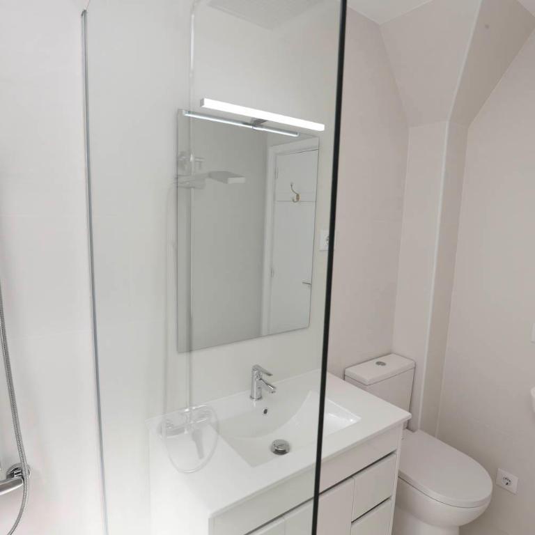 DIFFERENTFLATS Bello Horizonte - Four-Bedroom Apartment with Sea View - 22