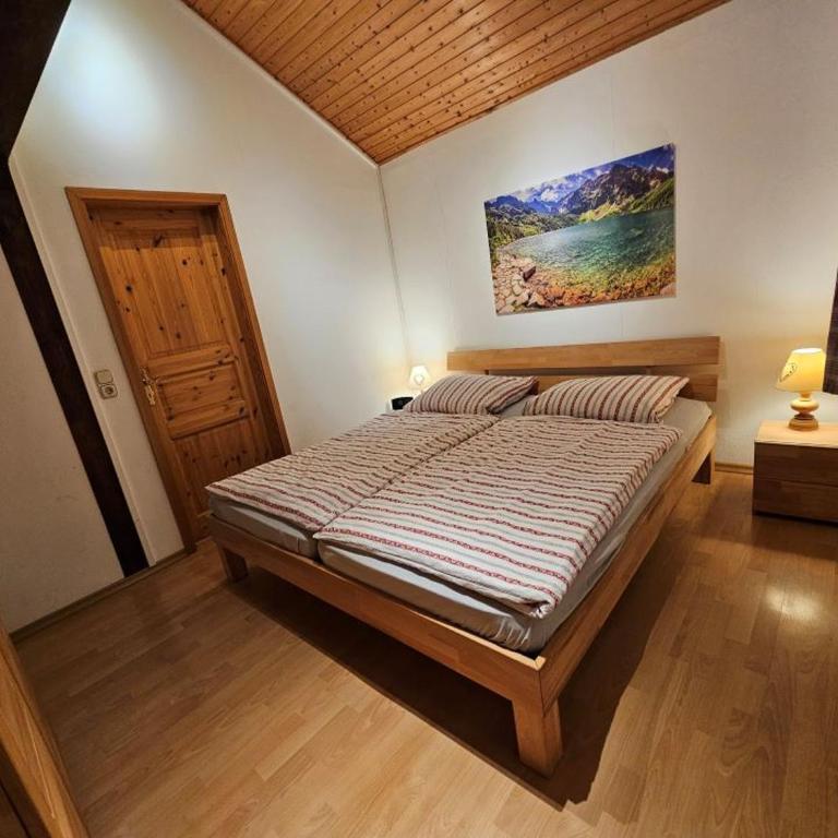 Ferienwohnung Enzian 3 im Feriendorf Sonnenhang im Allgäu - Apartment mit 3 Schlafzimmern und Balkon - 8
