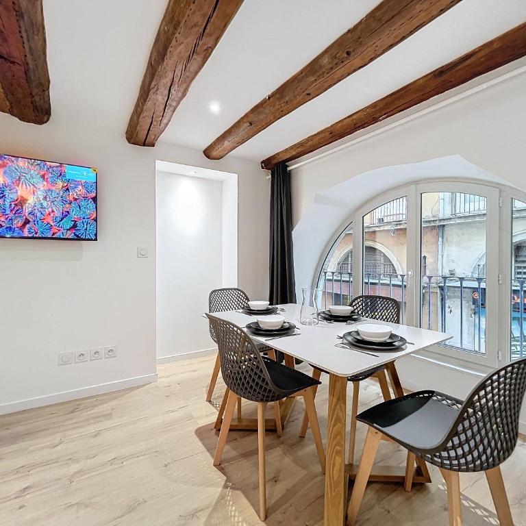 T3 Halles Sainte-Claires Centre - Appartement 2 Chambres - 1