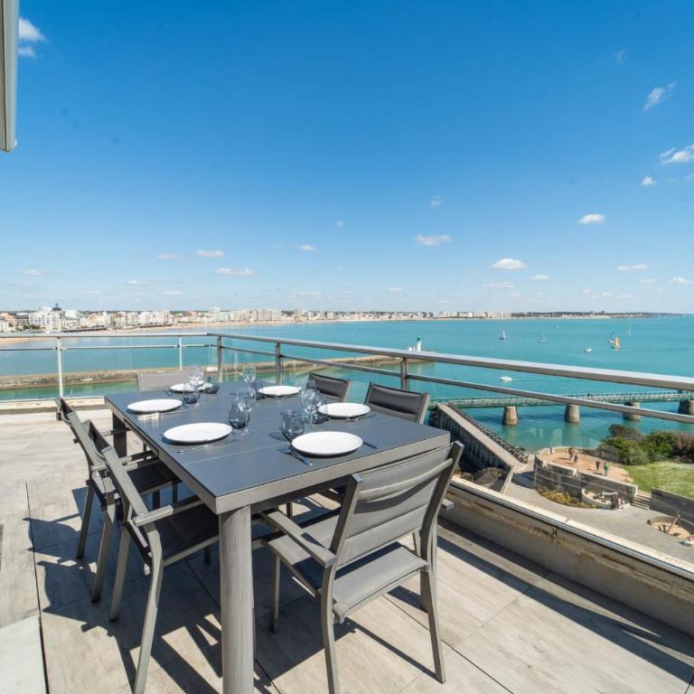 Emplacement Rare avec Vue Mer Garage fermé - Appartement - 33