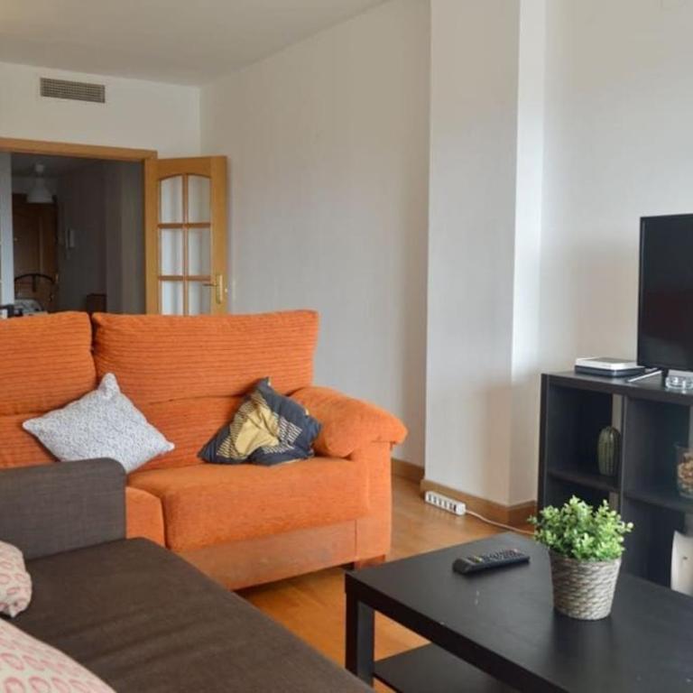 Teatinos Holidays Malaga - Apartamento de 3 dormitorios - 2