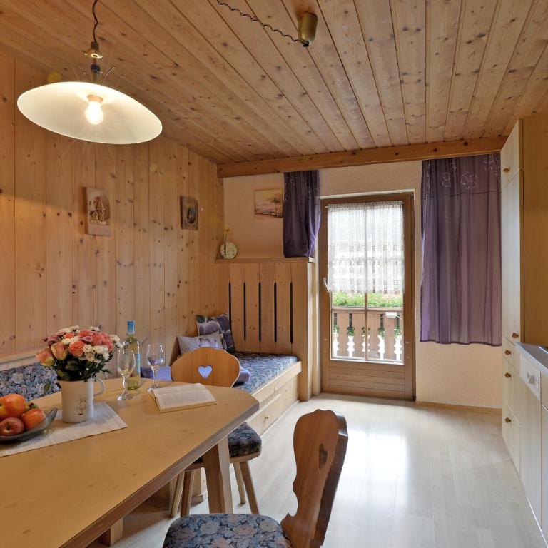 Talhammerhof - Three-Bedroom Apartment with Balcony - 13