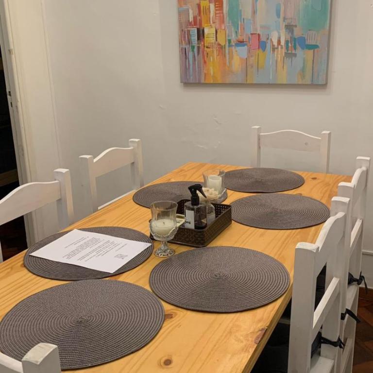 Hermoso Departamento con Balcón Obelisco II - Apartamento de 2 dormitorios - 48