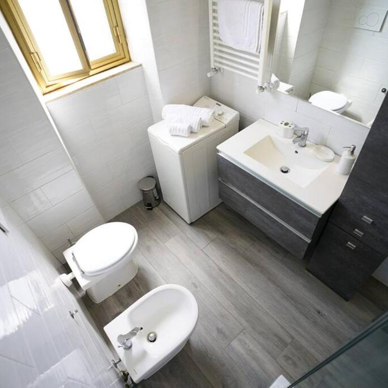 (9)Nine stops from the Colosseum - Appartamento con 3 Camere da Letto - 5