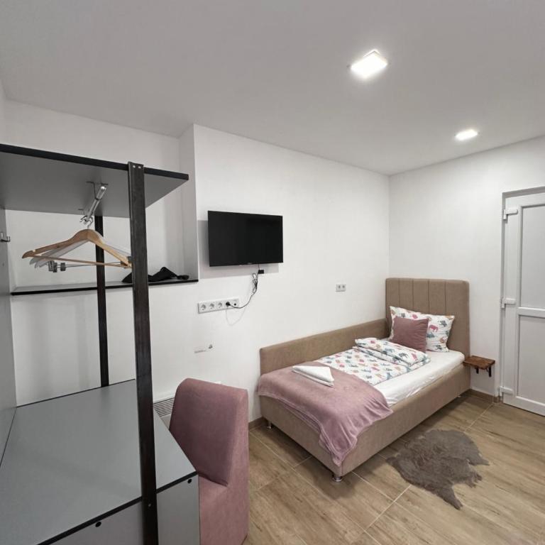 Ravne Energy Apartments - Trokrevetna Soba - 12