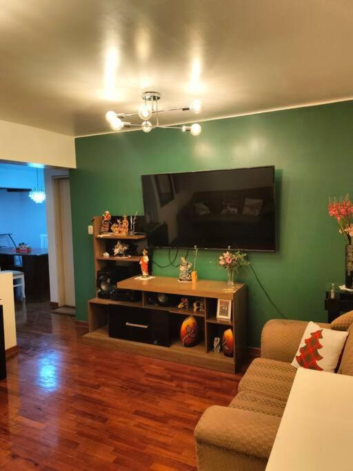 Céntrico, acogedor y amplio apartamento en Magdalena - Three-Bedroom Apartment - 12