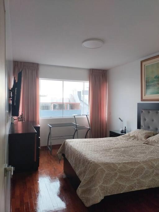 Céntrico, acogedor y amplio apartamento en Magdalena - Three-Bedroom Apartment - 13