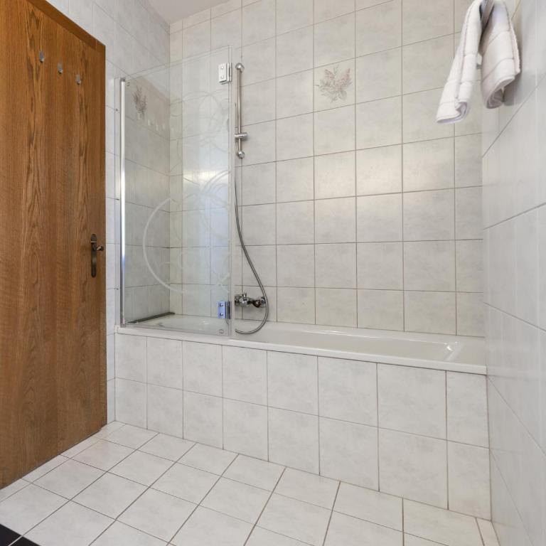 Ostbacher Stern - Comfort Apartment mit 1 Schlafzimmer - 5