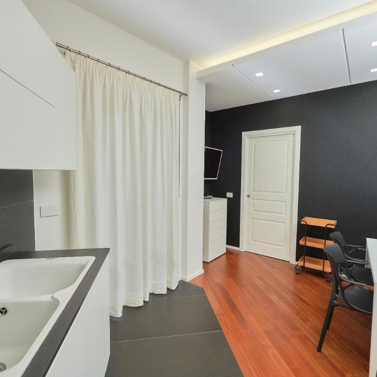 Dream house - Two-Bedroom Apartment - 11