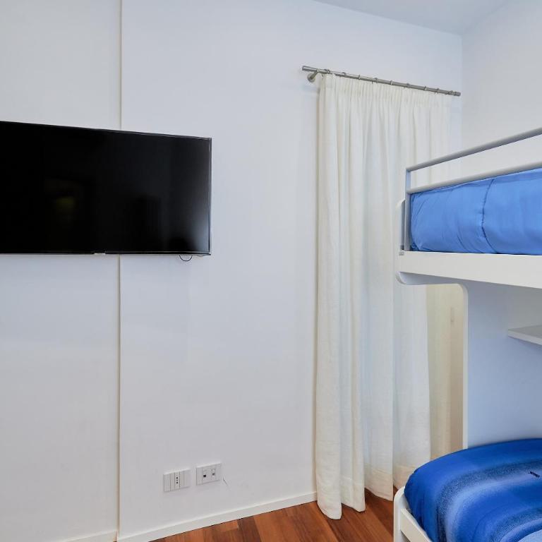 Dream house - Two-Bedroom Apartment - 7