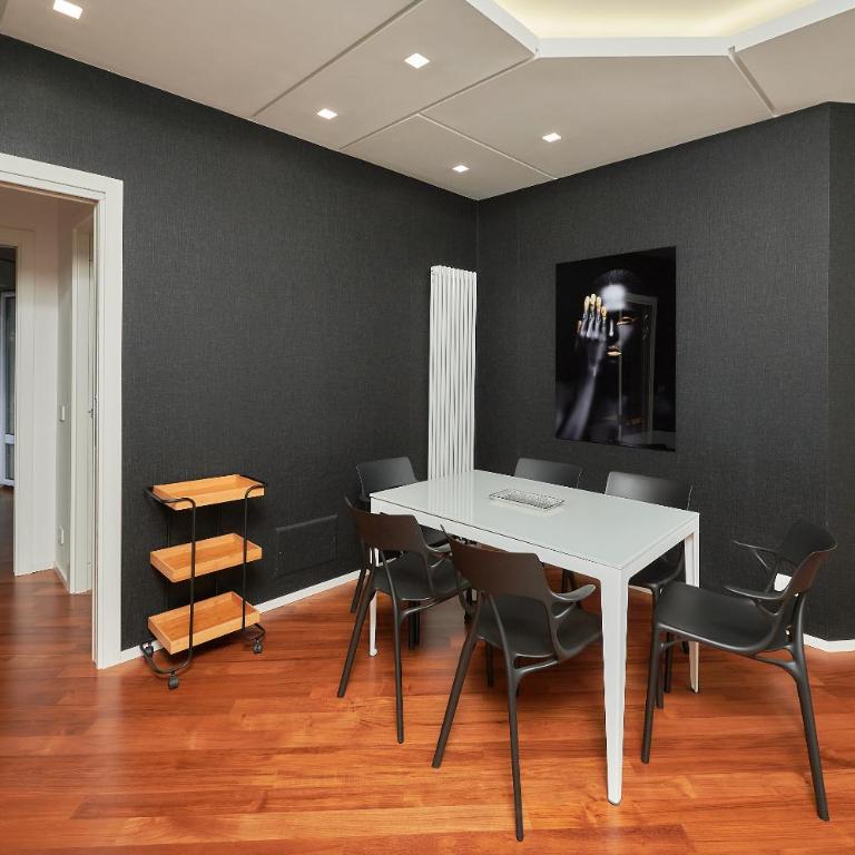 Dream house - Two-Bedroom Apartment - 9