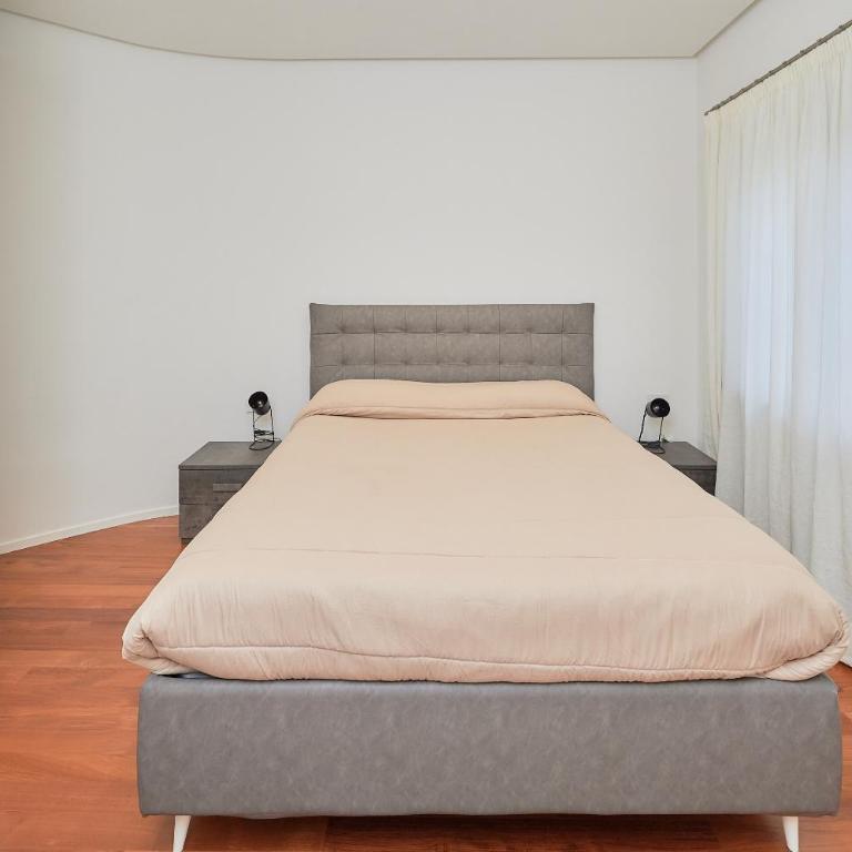 Dream house - Two-Bedroom Apartment - 3