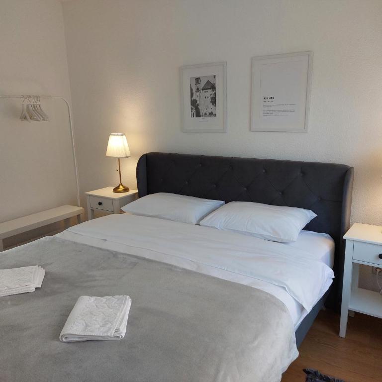 Kia Ora - One-Bedroom Apartment - 10