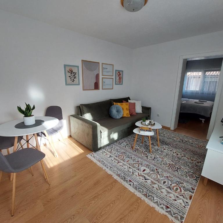 Kia Ora - One-Bedroom Apartment - 13