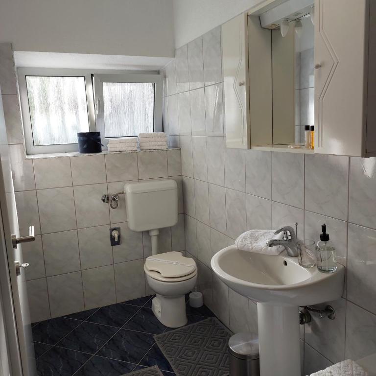 Kia Ora - One-Bedroom Apartment - 14