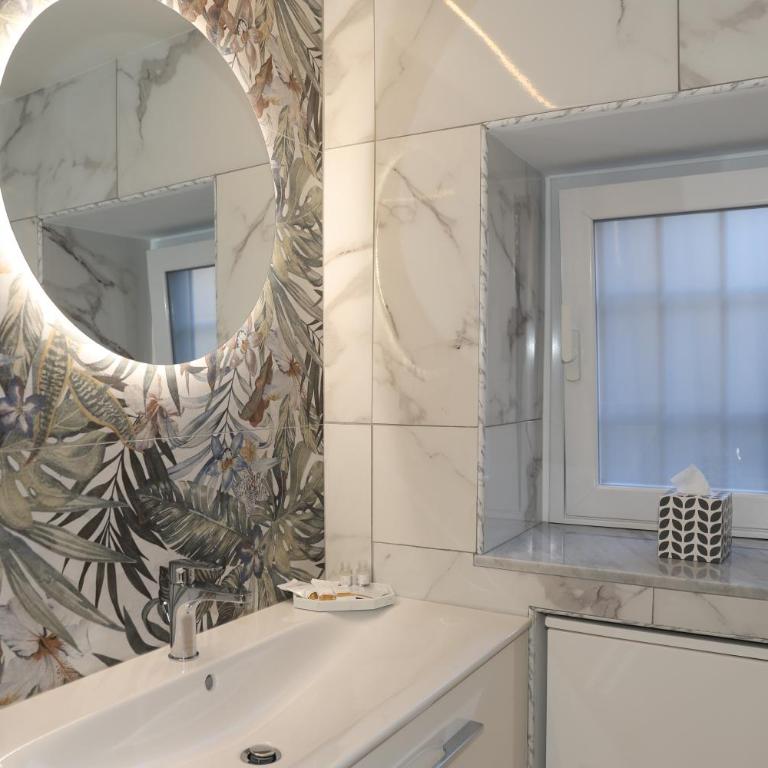 Home Antico Vicolo - Deluxe King Room - 15