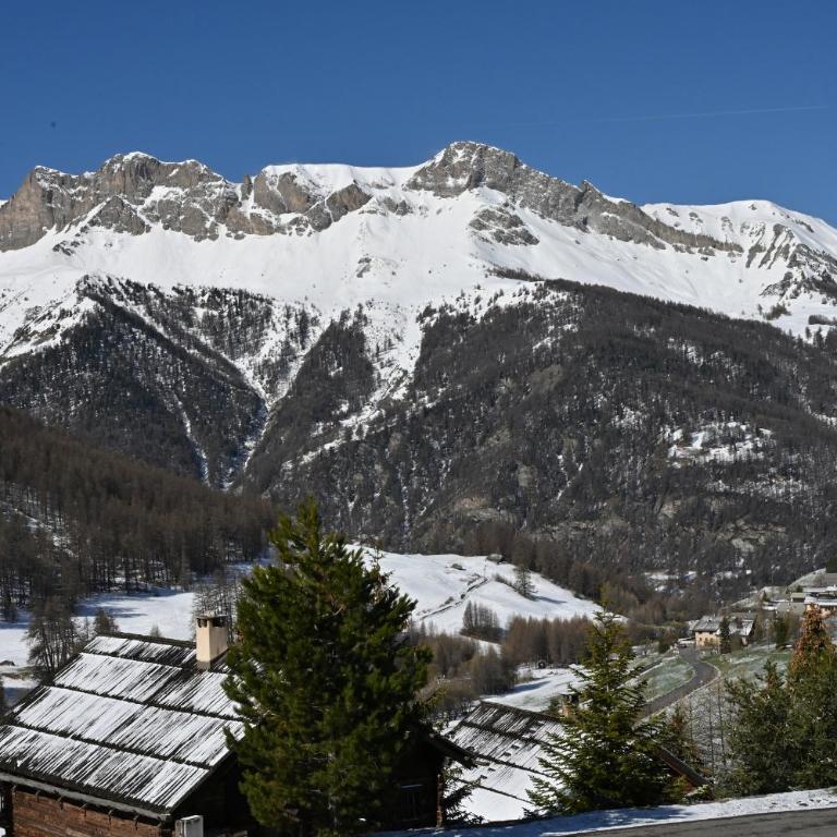 Les Airelles Le Coin Molines en Queyras Classé 3 étoiles - Appartement 3 Chambres - 1