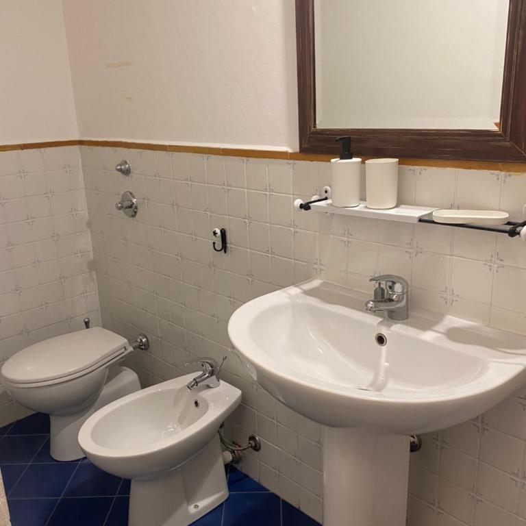 Savoia - Camera Matrimoniale con Bagno Privato Esterno - 6