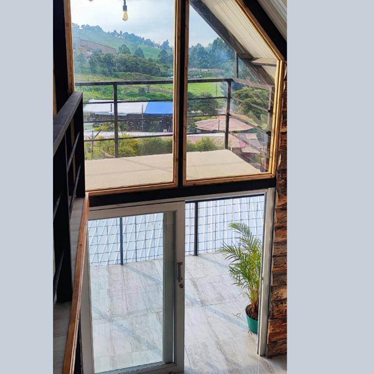 Hotel Chalet en montaña Manizales - Habitación Familiar - 12