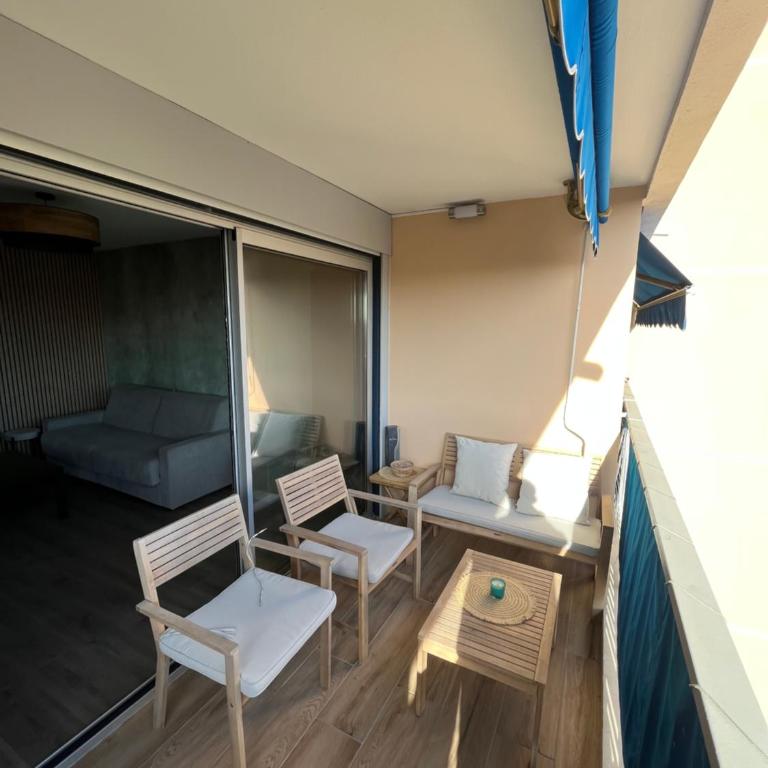 Studio élégant avec accès à la piscine - Appartement - 8
