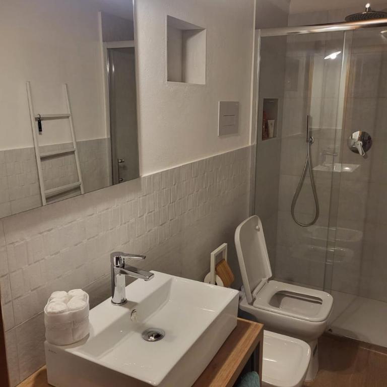Patrizia Chic - Two-Bedroom House - 14