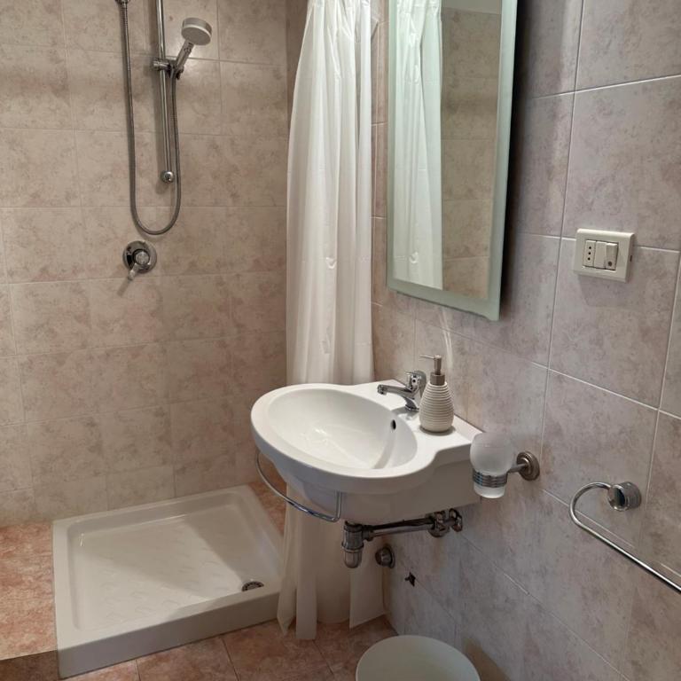 Palazzo dei Pavoni - One-Bedroom Apartment - 7