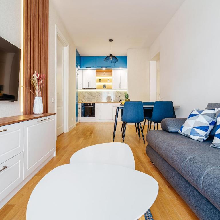 Skyline Apartments by In Property - Two-Bedroom Apartment - 37