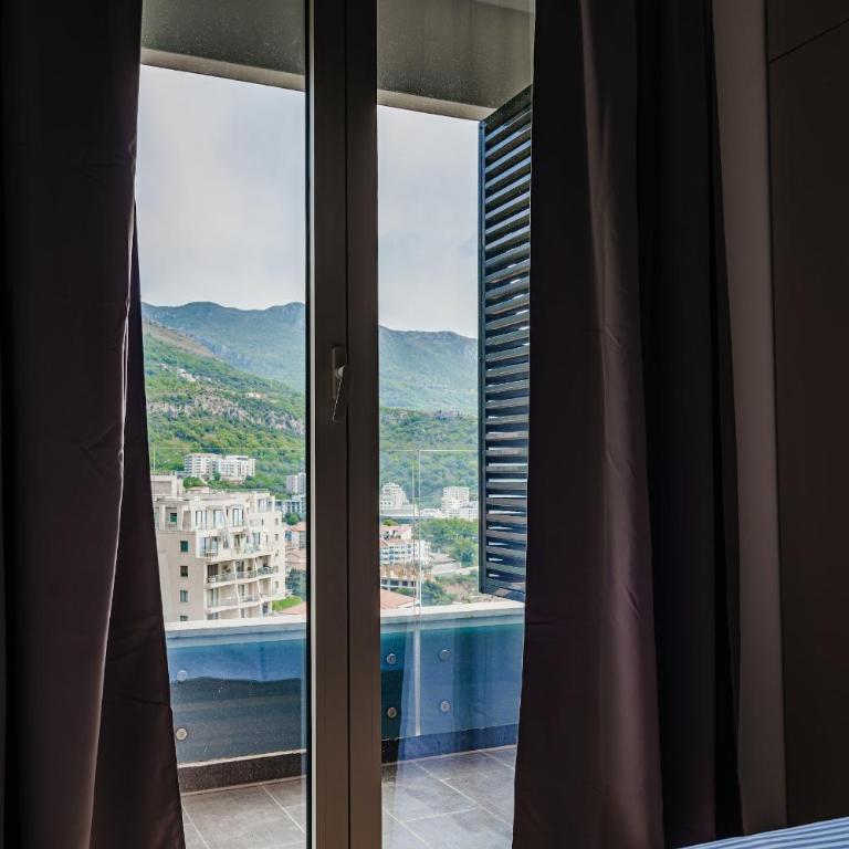 Skyline Apartments by In Property - Two-Bedroom Apartment - 16