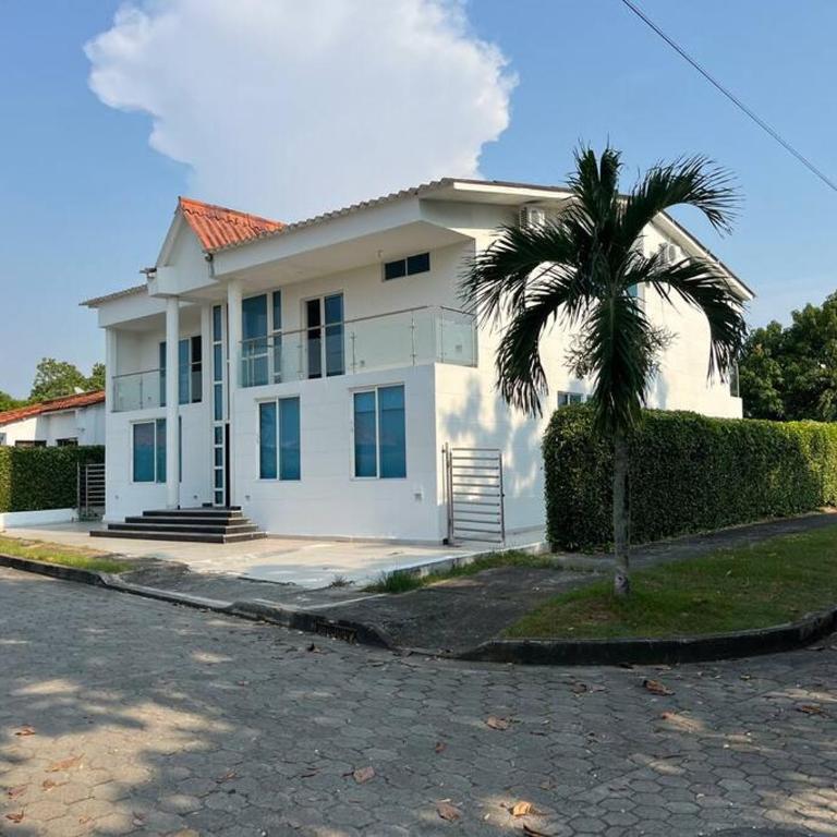 Hermosa Casa Quinta Giradot Flandes - Casa de 5 dormitorios - 2