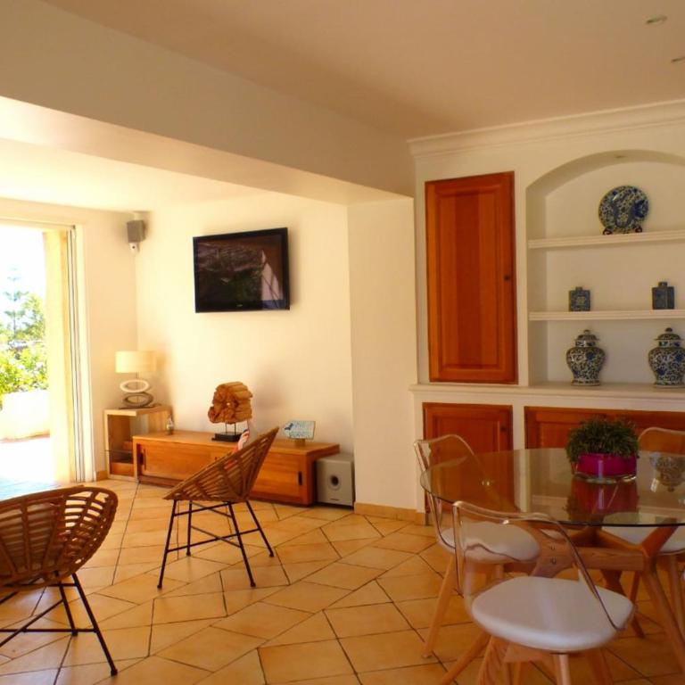 House with pool in Bandol - Ferienhaus - 6