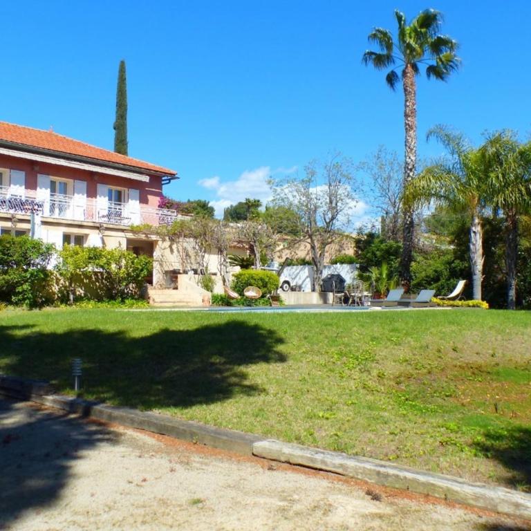 House with pool in Bandol - Ferienhaus - 38